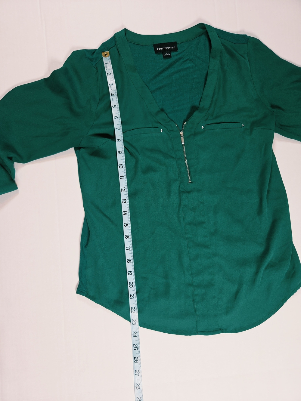 Fortune + Ivy Women’s M Chic Emerald Green  Zip V-Neck  Blouse Roll Tab Sleeve - Picture 9 of 9